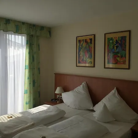 Frick's 3* Langenhagen (Hannover)